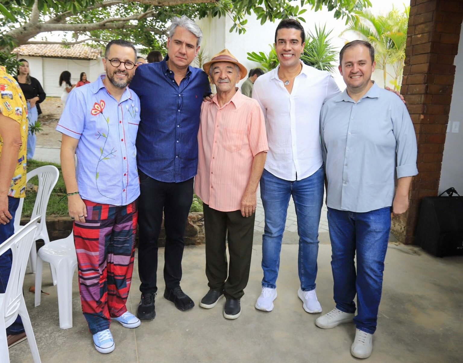 Rodrigo Pinheiro une setor cultural em apoio a Anderson Luiz e Fernando Monteiro Força política: Rodrigo Pinheiro reúne segmento da cultura em prol de Anderson Luiz e Fernando Monteiro