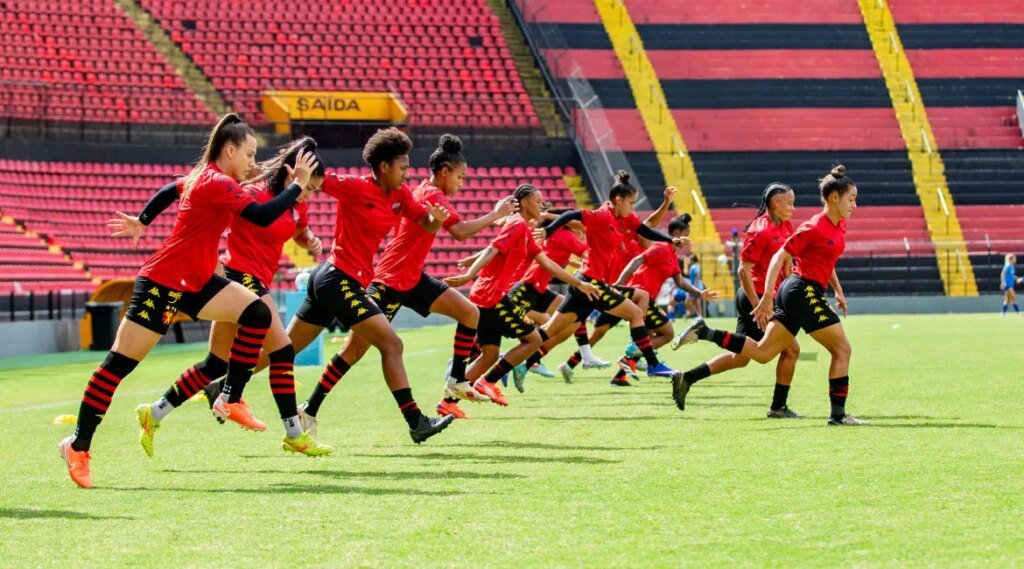 Sport promove seletiva para futebol feminino de base